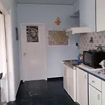 Apollon H-3 H-4 Apartment