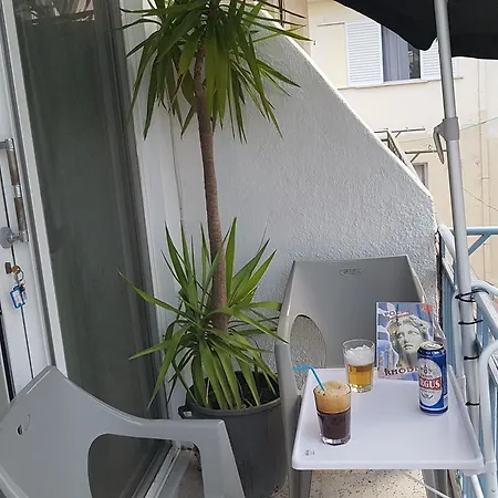 Apollon H-3 H-4 Apartament